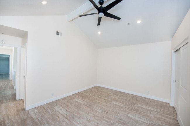 Building Photo - Eastside Costa Mesa Gem