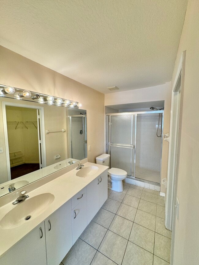 Building Photo - 26728 Little John Ct