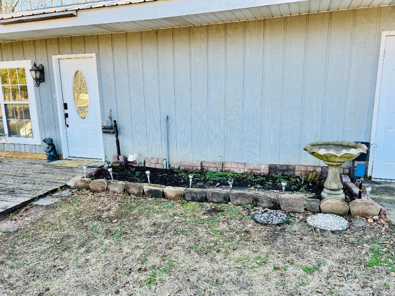 Building Photo - 100 Old Plank Rd