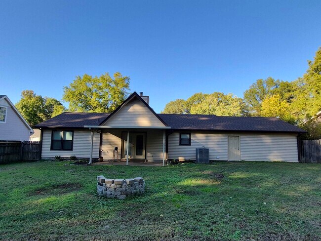 Building Photo - 5657 Heartwood Dr