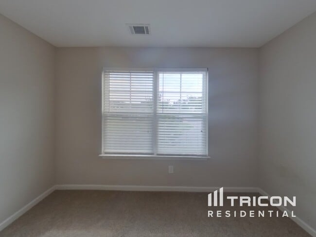 Building Photo - 403 Royalston Ct
