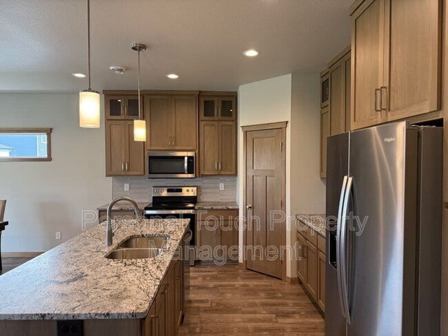 Building Photo - 7352 Eagle Point Dr S