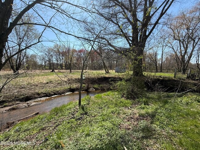 Building Photo - 2360 Monmouth Rd