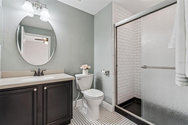 Building Photo - 4571 Virginia Dr