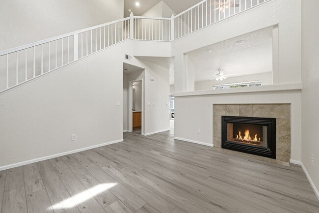 Building Photo - $2,845.95 - 3 Bed, 2 Bath Home in Thornton with Central AC and In Unit Laundry!