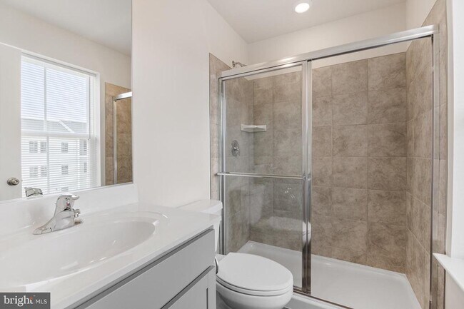 Building Photo - 105 Milburn Dr