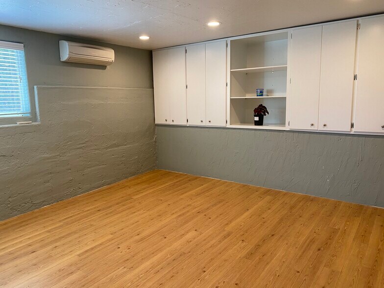 Building Photo - 510 Perry St