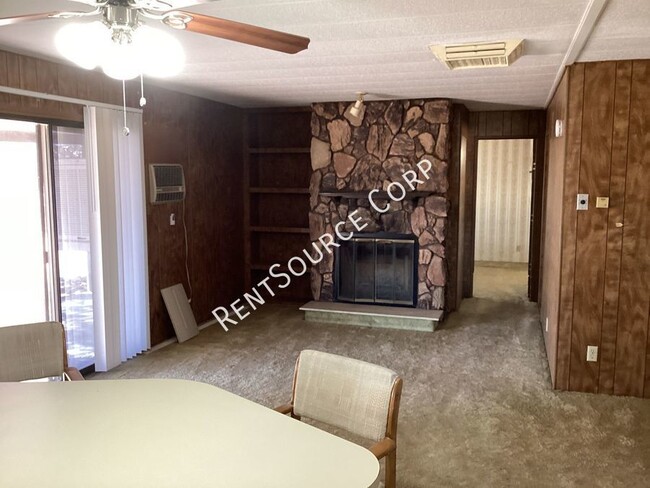 Building Photo - San Bernardino County Rental located in Ne...