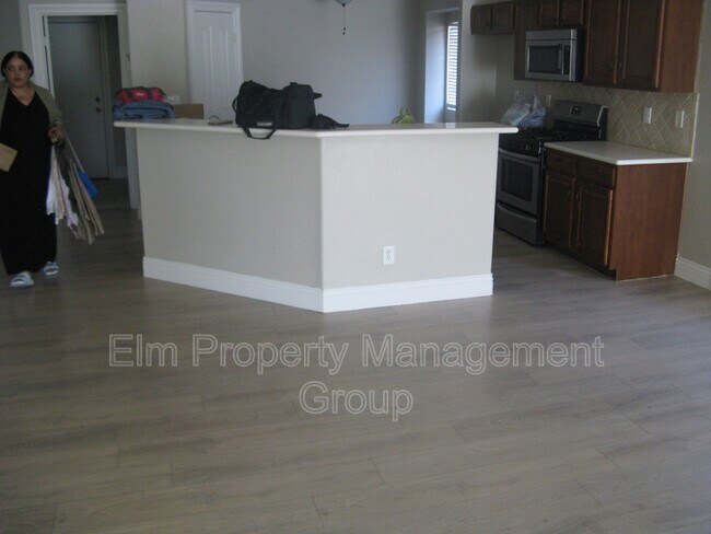 Building Photo - 6084 Camden Cove St