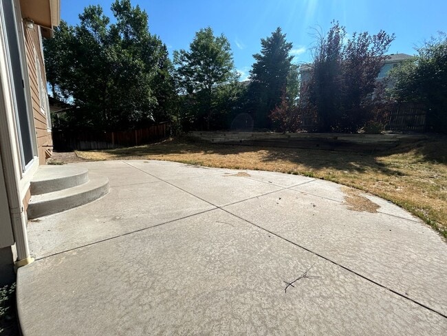 Building Photo - A Gem in Highlands Ranch