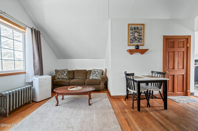 Building Photo - 92 Walworth St