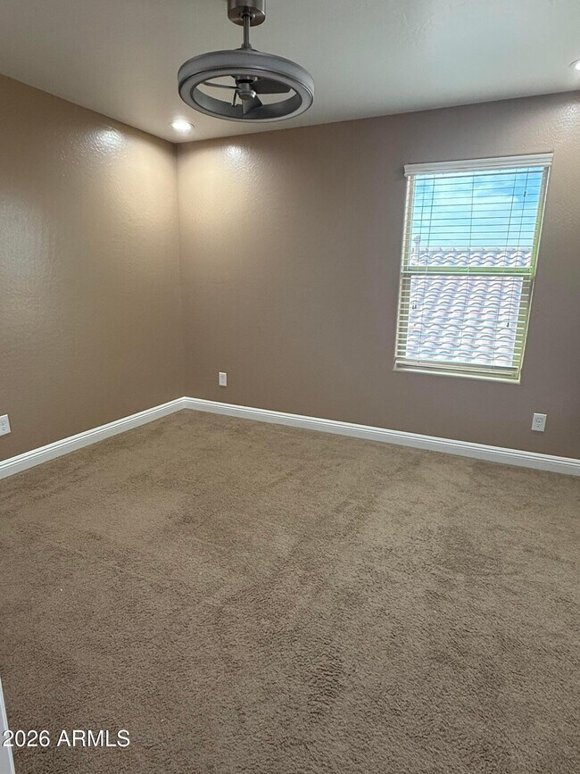 Building Photo - 10743 W Desert Elm Ln