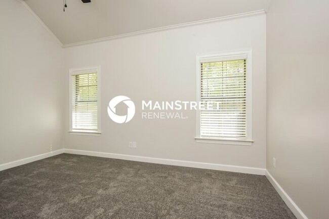 Building Photo - 10105 Cypress Lake Dr