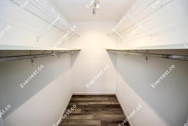 Building Photo - 1370 Timothy Ridge Dr
