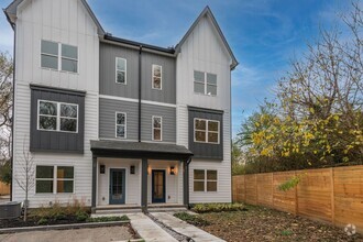 Building Photo - 862 W Sharpe Ave