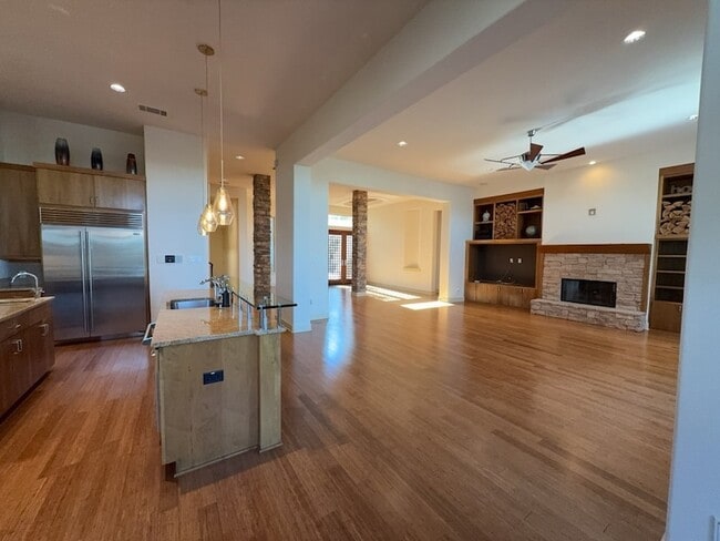 Building Photo - 4459 Lena Ln