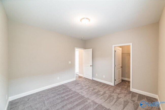 Building Photo - 3029 Crystal Creek Dr