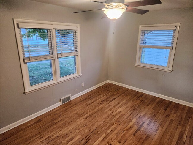 Building Photo - 4001 36th Pl