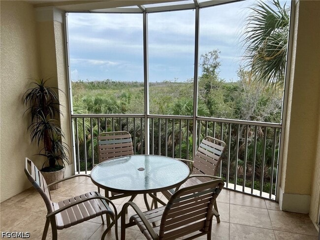 Building Photo - 20061 Sanibel View Cir
