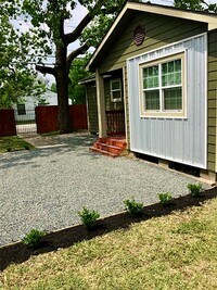 Building Photo - 3501 Lydia St