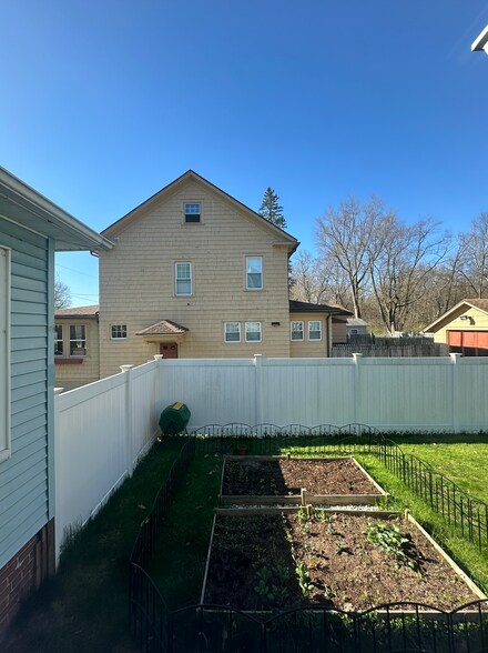 Building Photo - 61 Norwood Ter