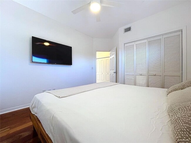 Building Photo - 8485 Blind Pass Dr