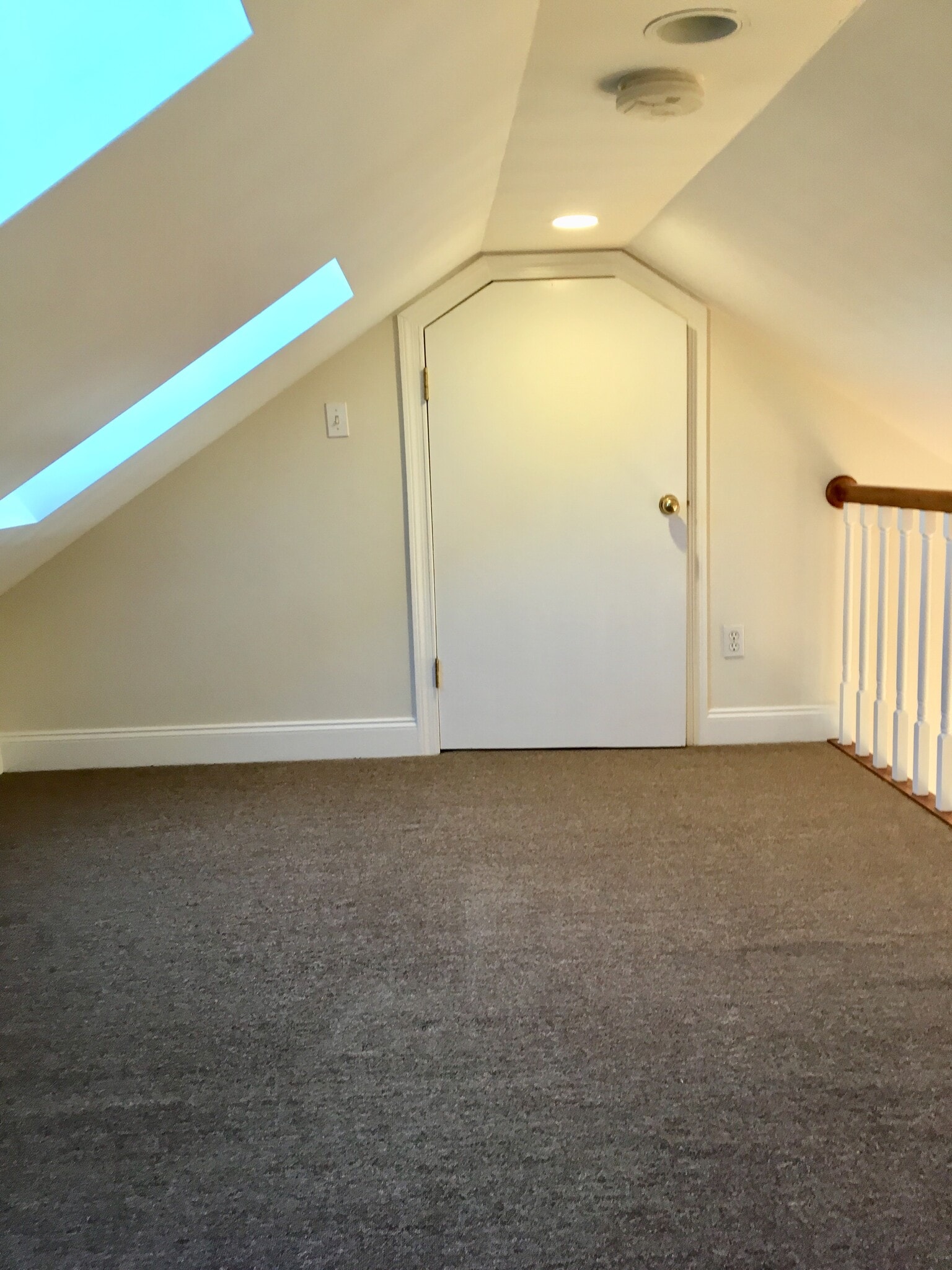 Building Photo - 614 Massachusetts Ave