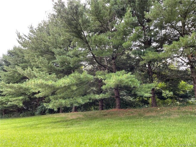 Building Photo - 100 Hillside Dr