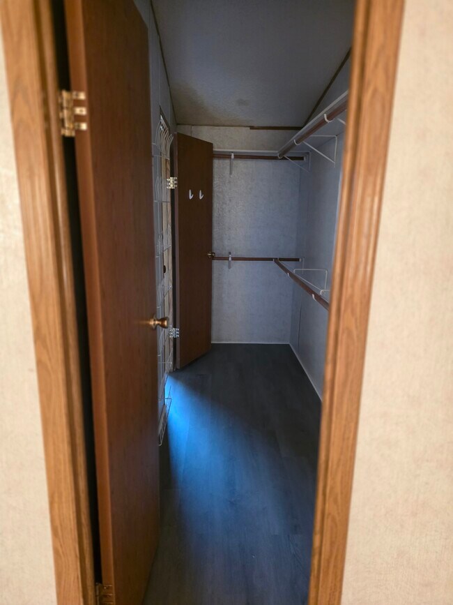 Building Photo - 187 County Rd 4113