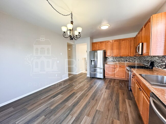 Building Photo - Woodmen Hills Ranch Home