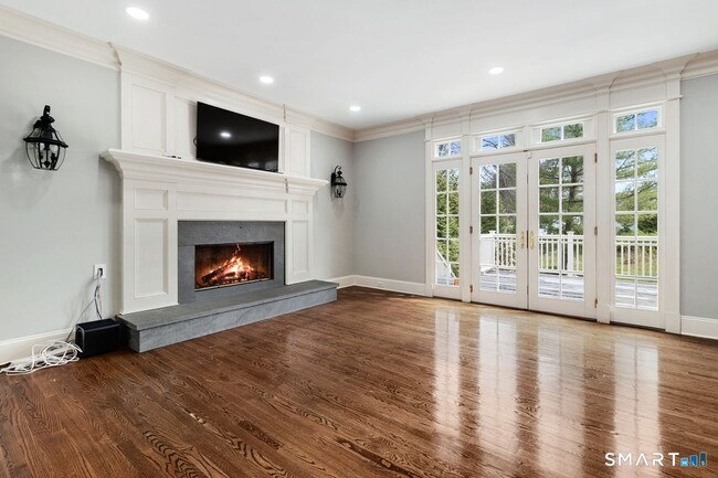 Building Photo - 59 Crescent Rd