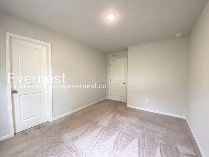 Building Photo - 4107 Olive St