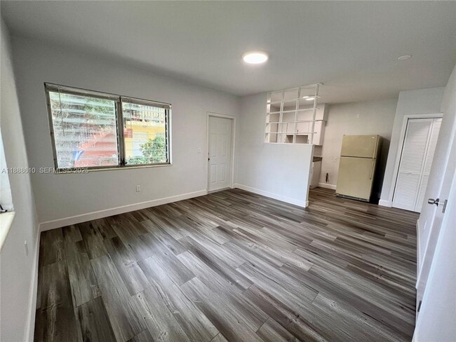 Building Photo - 962 NW 6th St