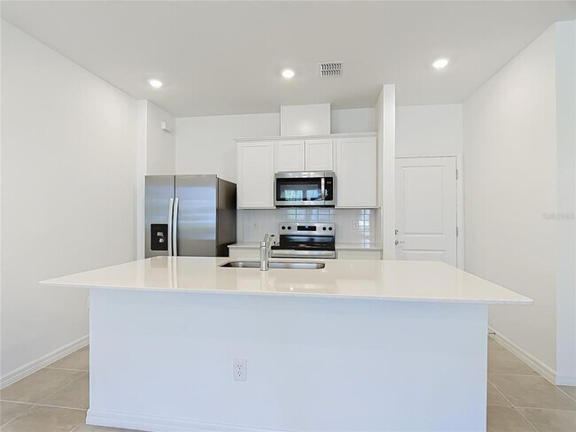 Building Photo - 11414 Nona Sound St