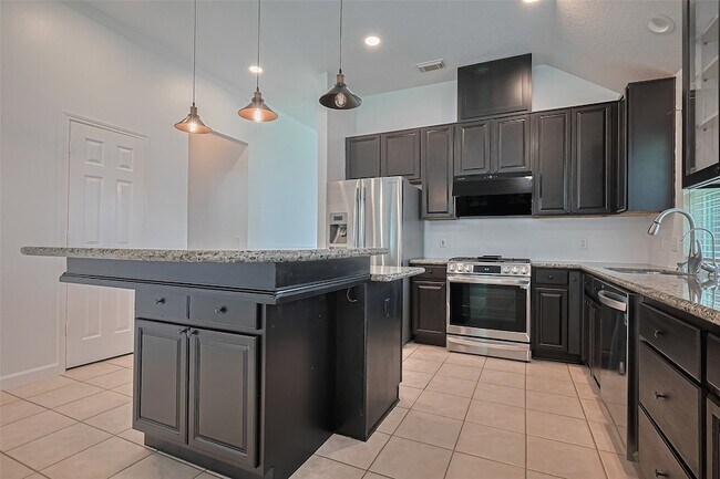 Building Photo - 11042 Sentry Ct
