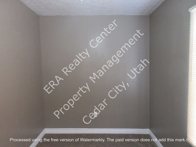 Building Photo - 431 N 300 W