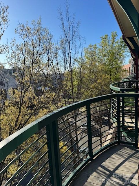 Building Photo - 115 E Park Ave