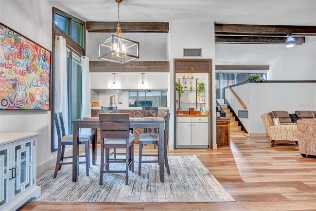 Building Photo - 4 Nottingham Way