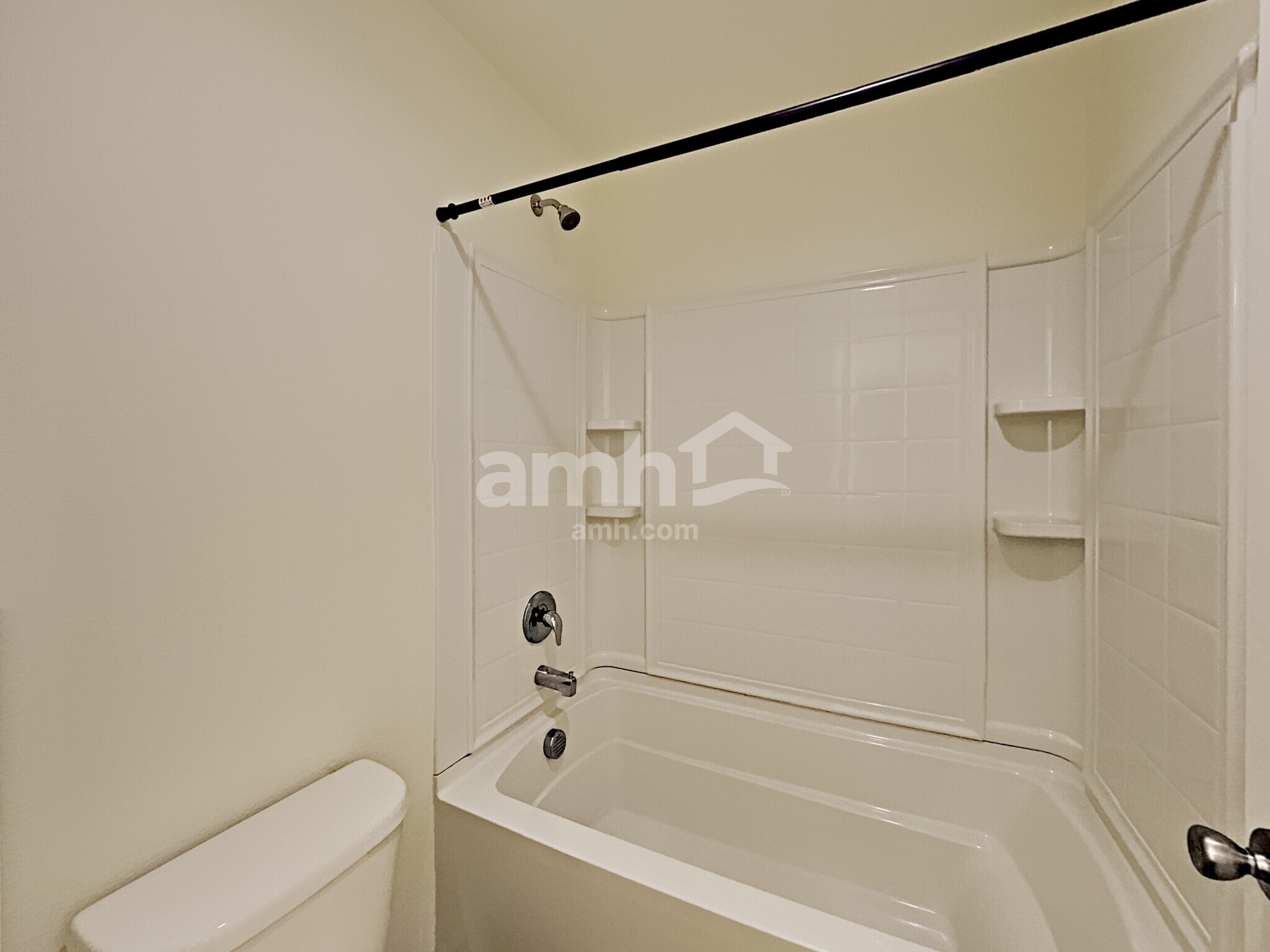 Building Photo - 2159 NW Woodland Dr