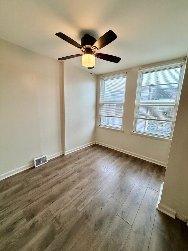 Building Photo - 2615 N Corlies St