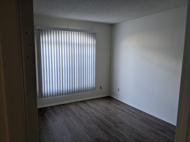 Bedroom - 11669 Rochester Ave