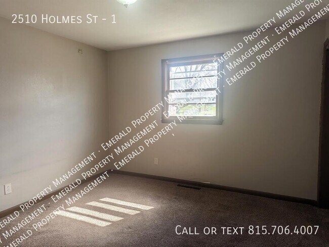 Building Photo - 2510 Holmes St