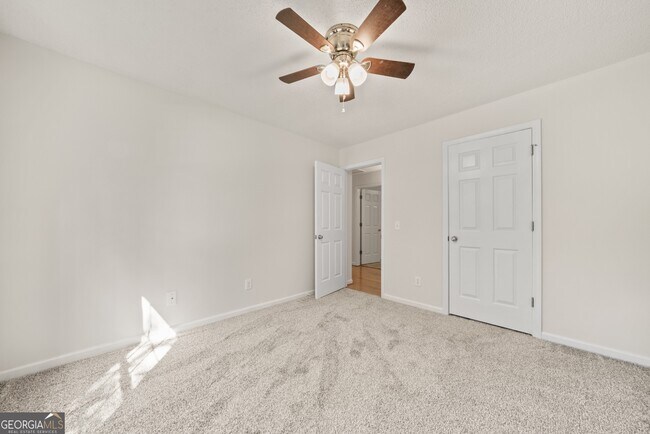 Building Photo - 3007 Clove Tree Ln