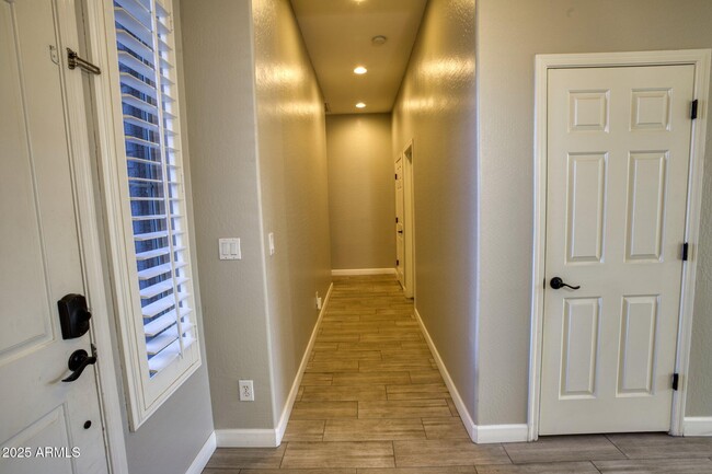 Building Photo - 38540 N Vista Hills Ct