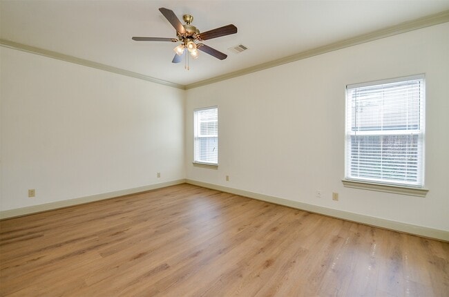 Building Photo - 1414 Southwick St