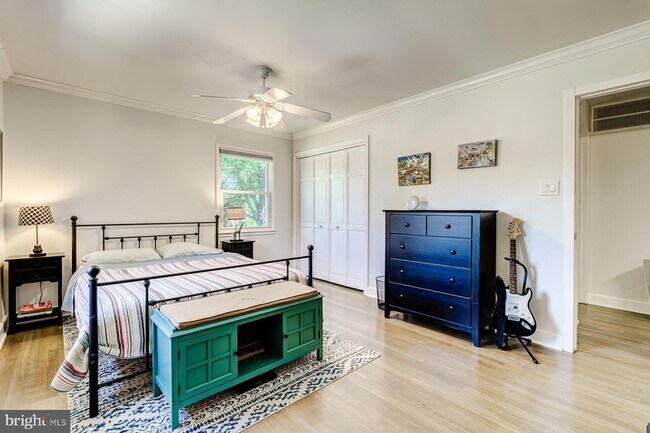 Building Photo - 7806 Jansen Dr
