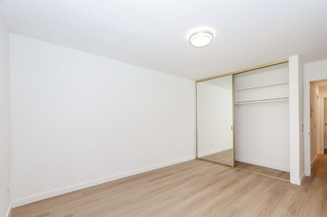Building Photo - 2BR/2BA Pet-Friendly Condo with Pool, 2 Parking Spaces & Walk-In Closet | Millbrae | YouTube Tour