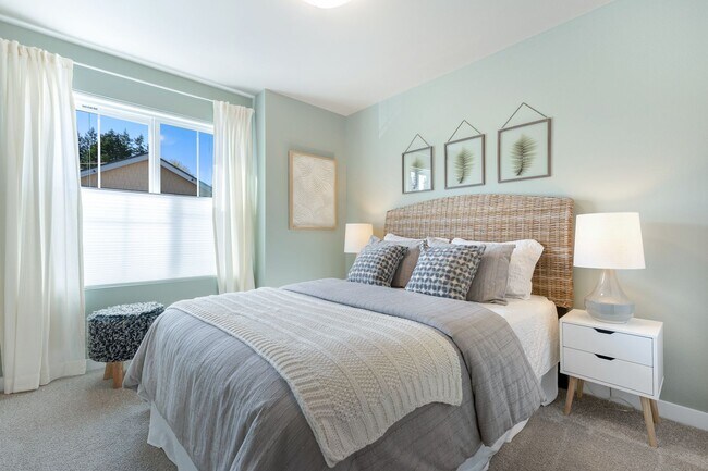 Building Photo - 4 Bed | 3.5 Bathroom | 1840 Sq Ft | $3,400