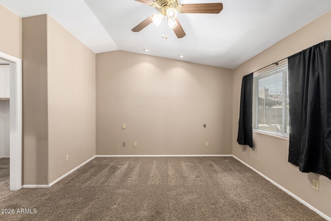 Building Photo - 5227 W Poinsettia Dr