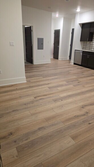 Building Photo - 1030 Blue River Pkwy